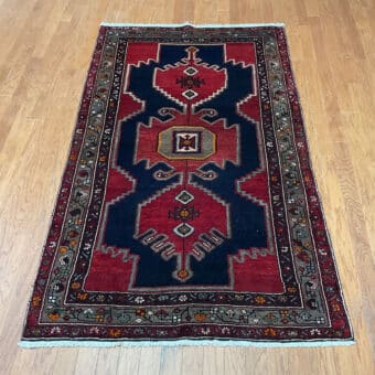 Persian Hand-knotted Tribal Hamadan Wool Rug (4'2 x 6'11)