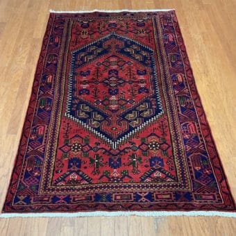 Persian Hand-knotted Tribal Hamadan Wool Rug (4'7 x 7'1)