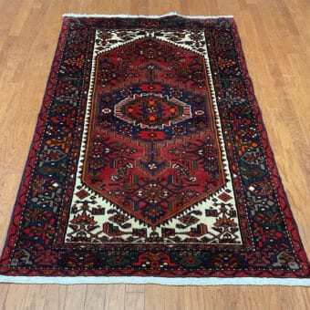 Persian Hand-knotted Tribal Hamadan Wool Rug (4'3 x 6'11)