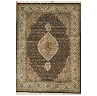 Indo Hand-Knotted Fish Tabriz Wool Rug (5'8 x 7'10)