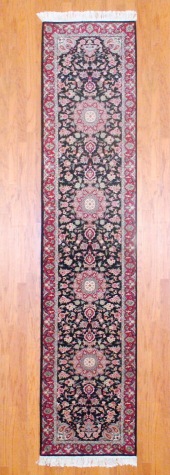 Sino Hand-knotted Tabriz (2'8 x 11'11)