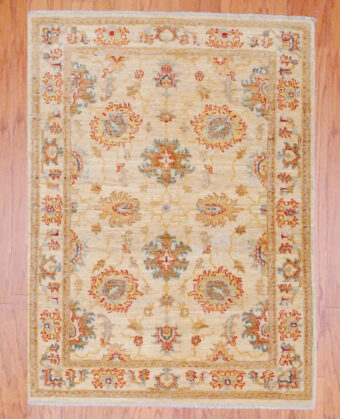Afghan Hand-knotted Fine Vegetable Dye (3'4 x 4'7)