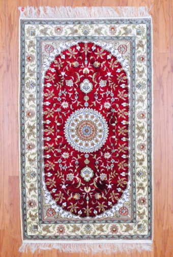 Sino Hand-knotted Silk Rug (2'11 x 4'10)
