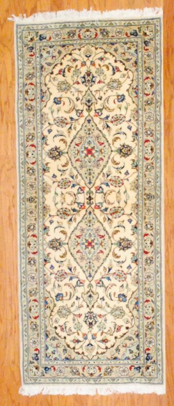 Persian Hand-knotted Kashan (2'9 x 6'8)