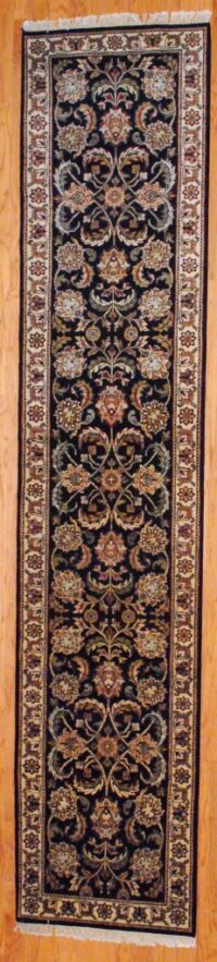 Indo Hand-knotted Mahal (2'6 x 11'10)