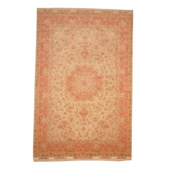 Persian Hand-knotted Tabriz Super Fine Silk Rug (6'7 x 9'10)
