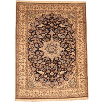 Persian Hand-knotted Nain (6'8 x 9'2)
