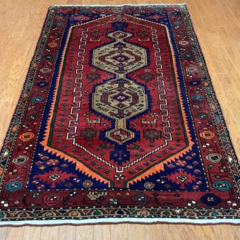 Persian Hand-knotted Hamadan Wool Rug (4'4 x 6'11)