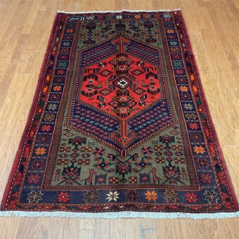 Persian Hand-knotted Hamadan Wool Rug (4'3 x 6'8)