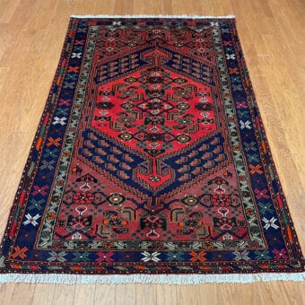 Persian Hand-knotted Tribal Hamadan Wool Rug (4'1 x 6'6)