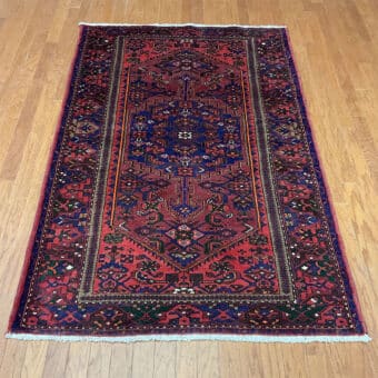 Persian Hand-knotted Tribal Hamadan Wool Rug (4'5 x 6'11)