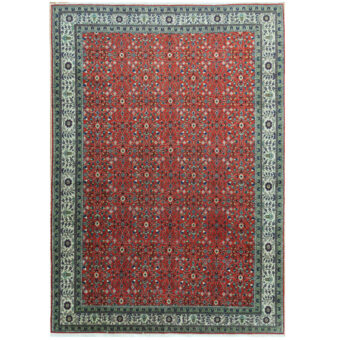 Turkish Hand-knotted Semi-antique 1960's Hereke Wool Rug (6'7 x 9'2)
