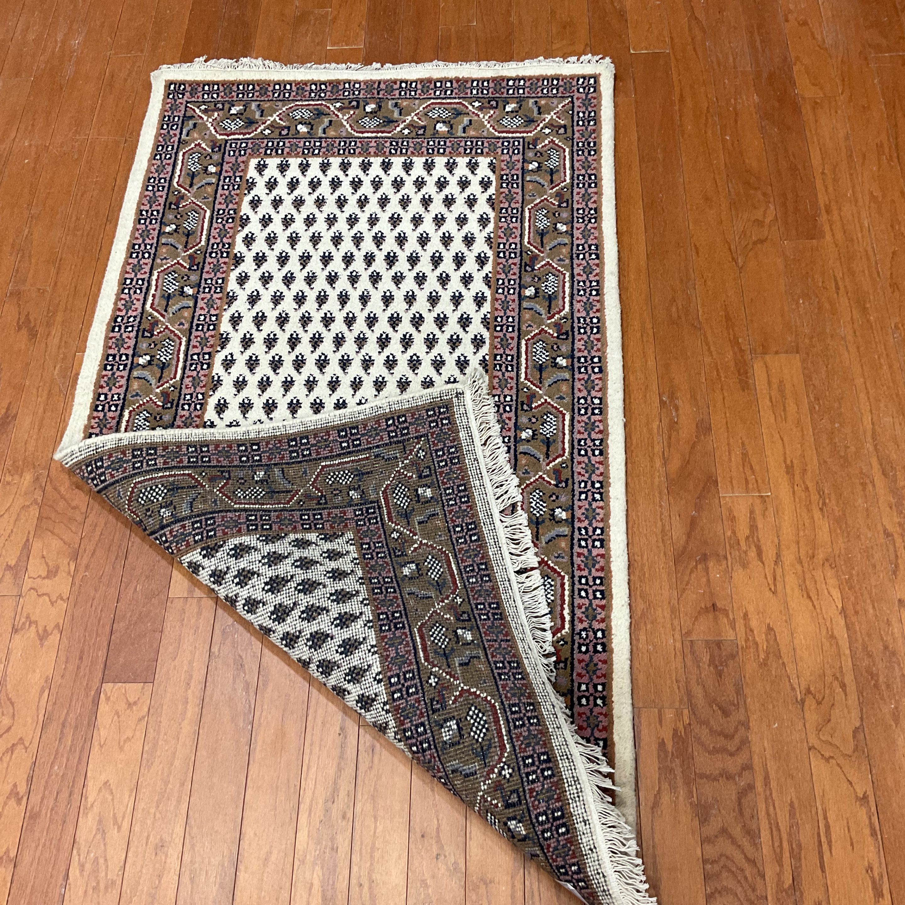 Indo Hand-knotted Mir Wool Rug (3' x 5'4) - Image 4