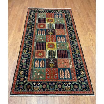 HERAT ORIENTAL Hand-knotted Indo Bakhtiari Wool Rug (4'1 x 7'10)