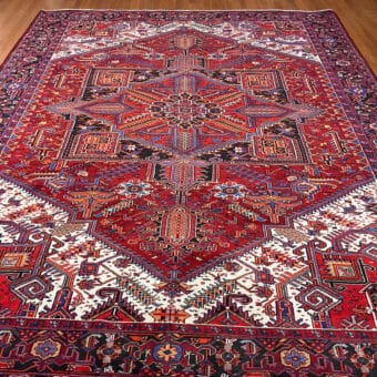 Fine Persian Hand-knotted Heriz Wool Rug (9' x 12')