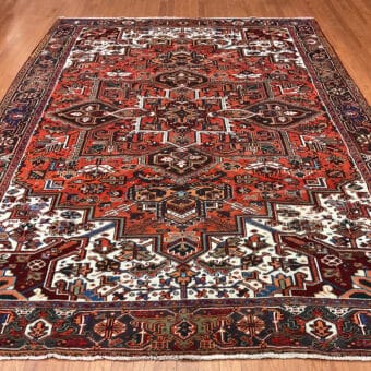 Fine Persian Hand-knotted Heriz Wool Rug (8' x 10'7)