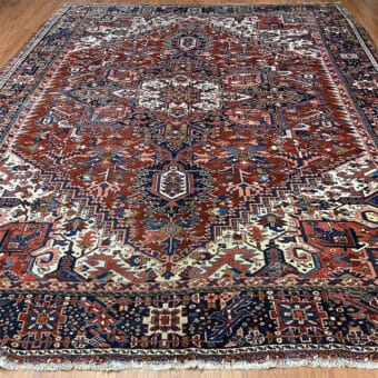 Persian Hand-knotted Antique 1920's Heriz Wool Rug (10'2 x 13'2)