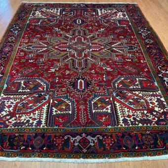 Fine Persian Hand-knotted Heriz Wool Rug (8'2 x 11'2)