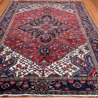 Fine Persian Hand-knotted Heriz Wool Rug (8'3 x 11'7)