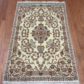 Persian Hand-Knotted Nain Wool Rug (3'8 x 5'8)