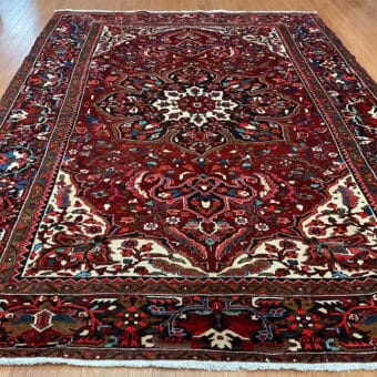 Fine Persian Hand-knotted Heriz Wool Rug (8'3 x 11'5)