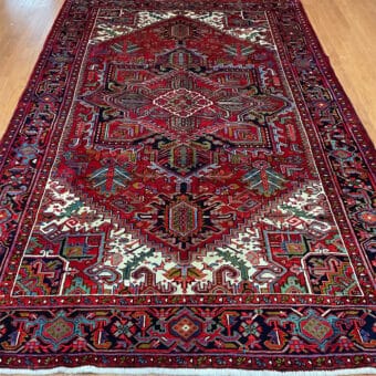 Fine Persian Hand-knotted Heriz Wool Rug (7'4 x 11'3)