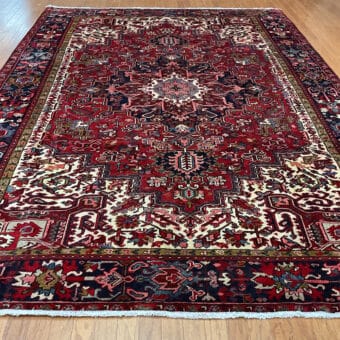 Fine Persian Hand-knotted Heriz Wool Rug (8'3 x 11'3)