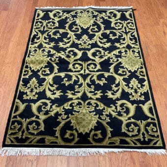 Indo Hand-knotted Tibetan Wool Rug (4'3 x 6'1)